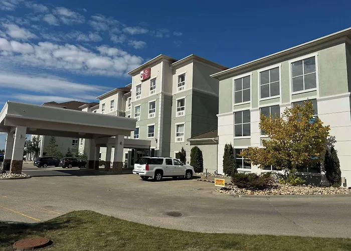 Best Western Plus South Inn & Suites