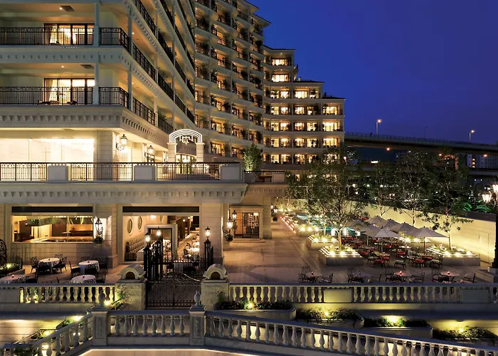 5 star hotels La Suite Kobe Harborland