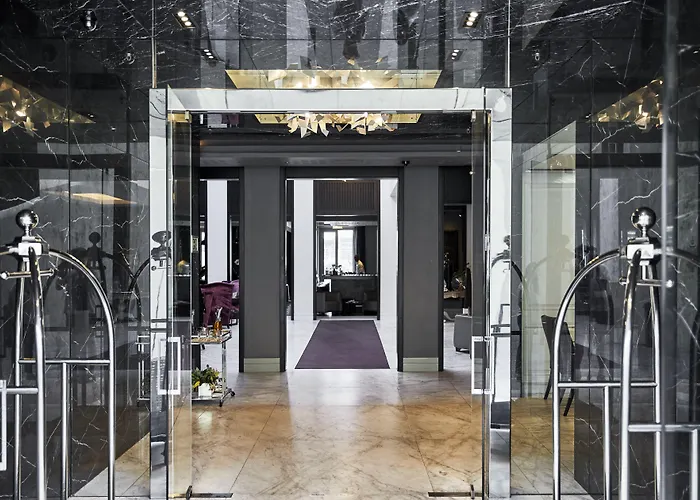 Hotel de lujo: Queen Victoria Hotel by NEWMARK