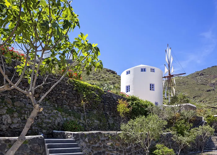 Vacation rental: Windmill Villas Santorini Exclusive Retreat