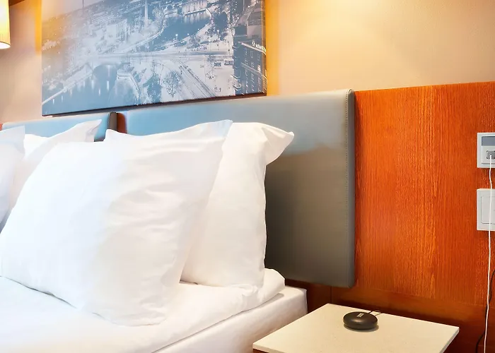 Golf hotels Holiday Inn Tampere - Central Station By Ihg
