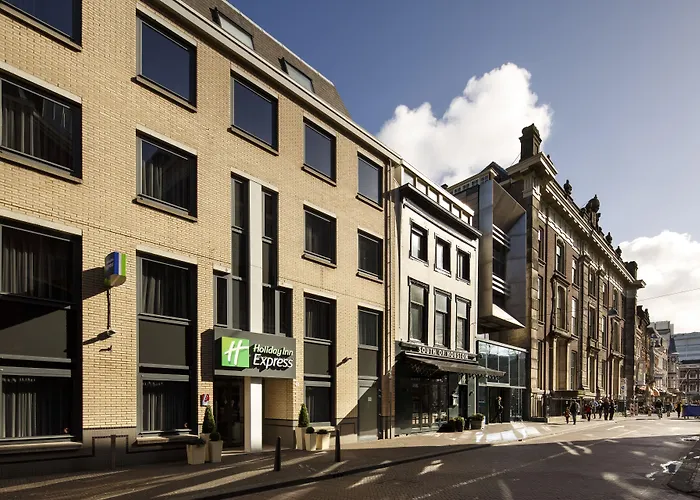 Holiday Inn Express - Parliament By Ihg