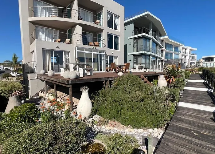 Beach hotel: Langebaan Beach Towers