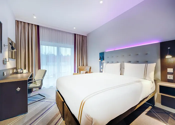 3 star hotel: Premier Inn Regensburg City Centre