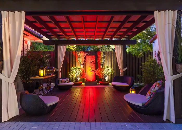 Bars B&B South Beach