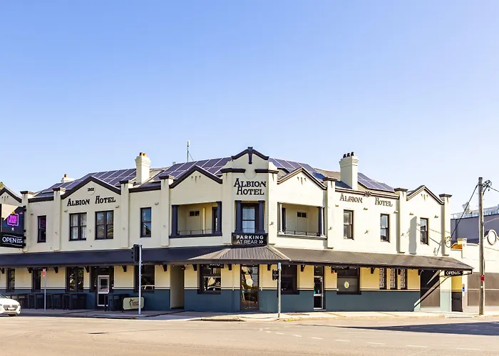 Cheap hotels Albion