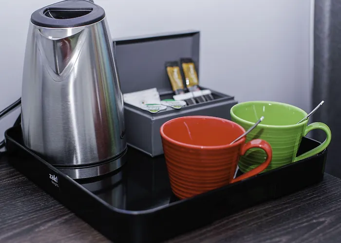 Hotel with pool: Village Hotel Glasgow