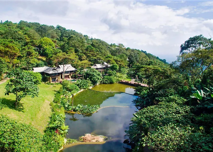 Family Hotel: Melia Ba VI Mountain Retreat