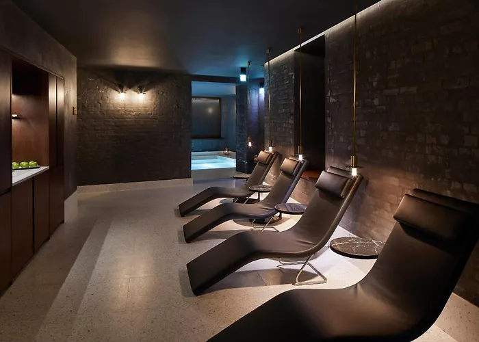 Hotel boutique: St. James' Court, A Taj Hotel, London