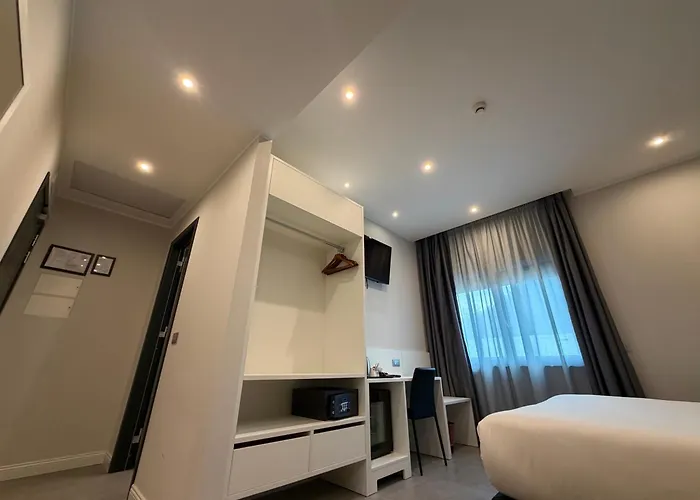 Hotel con piscina: Eurogarden Hotel