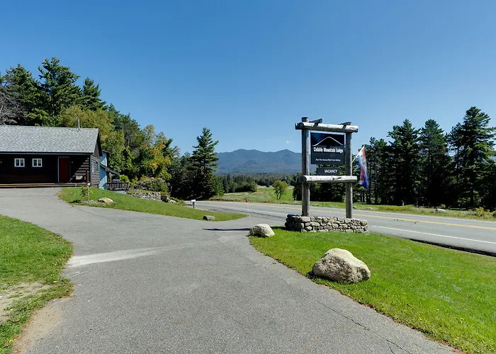 Hotel with view: Cobble Mountain Lodge