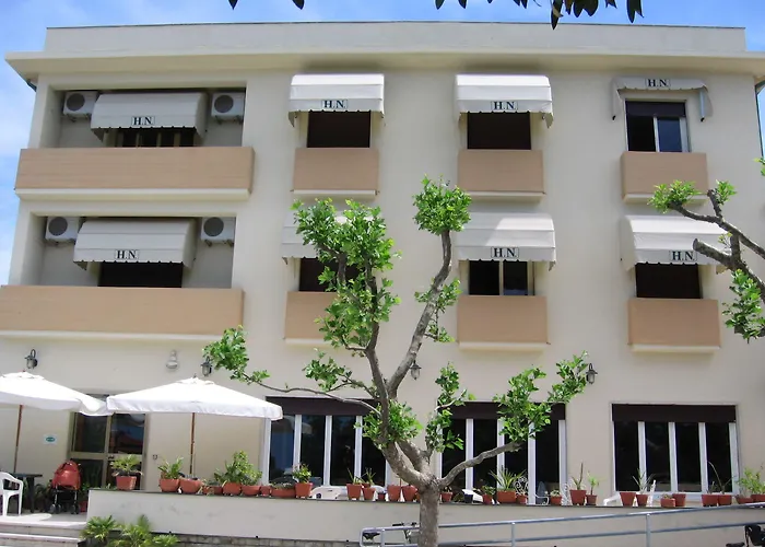 Hotel sulla spiaggia: Hotel Naviglio