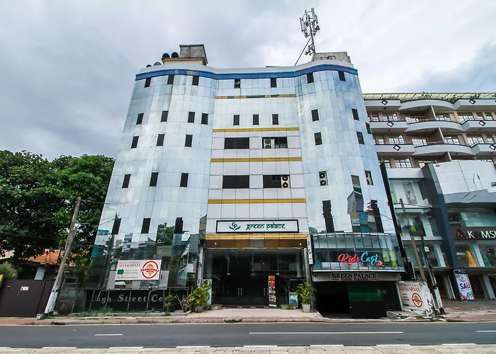 Cheap hotel: Green Palace Colombo