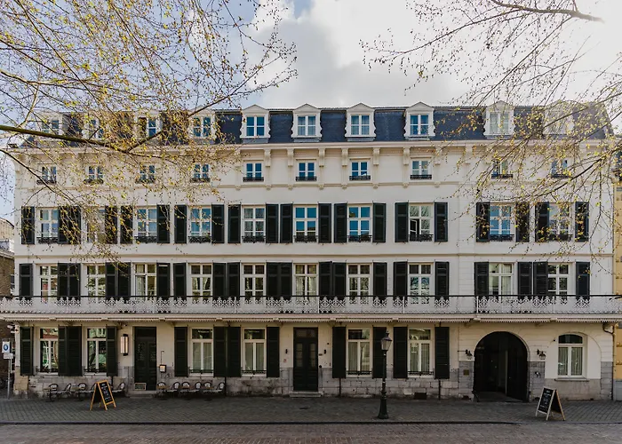 Hotels With Four Stars Monastere Maastricht