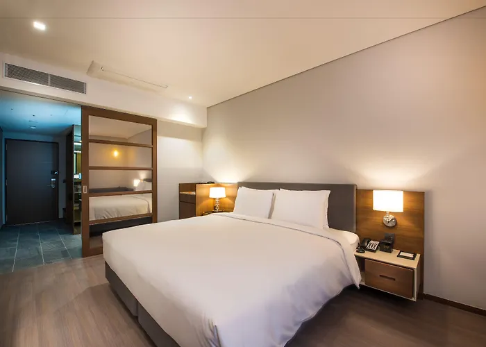 Central hotel: Ena Suite Hotel Namdaemun