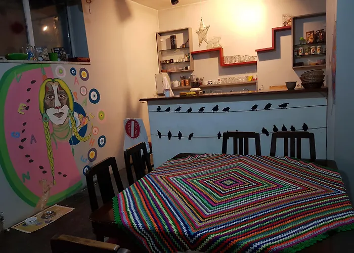  Bella Vista Hostel