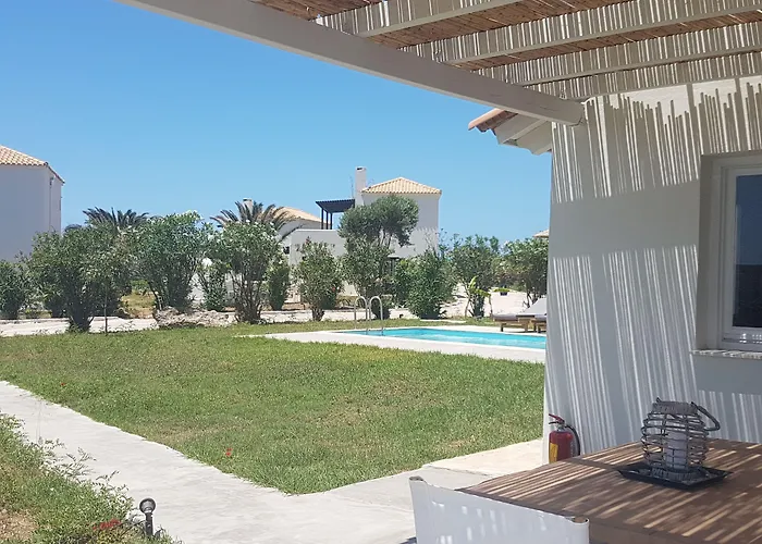 Pool Villa: Kymata Bohemian Villas