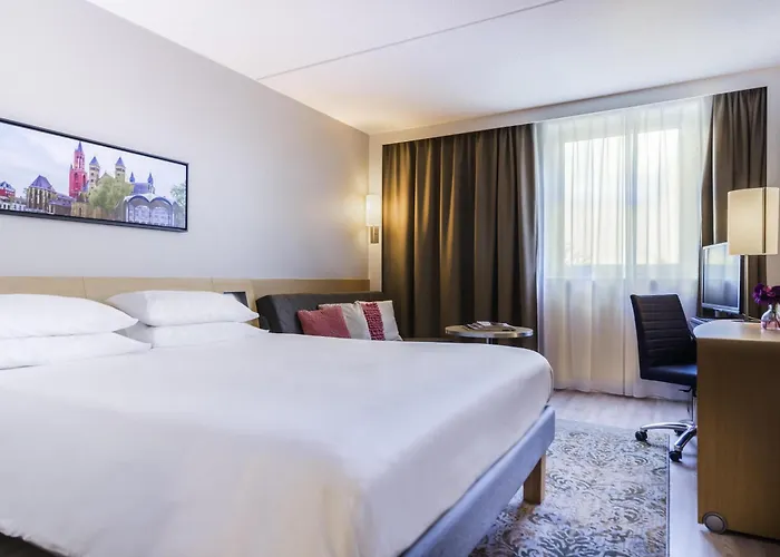 Hotel with view: Novotel Maastricht