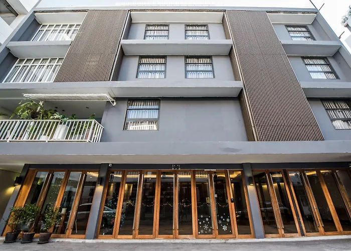 Hotel near College: Nimit Boutique Hotel