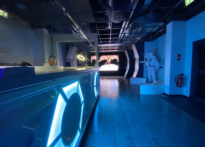 Hostel: Space Night Capsule Hostel