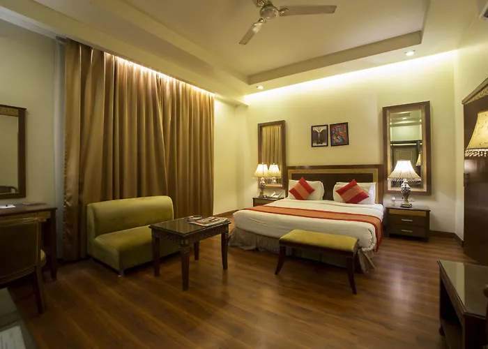 Hotel Picasso Paschim Vihar Delhi - Couple Friendly Local Ids Accepted