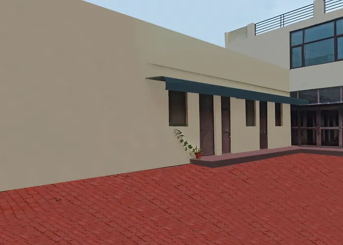 3 star hotel: Hotel Albie Stay Inn