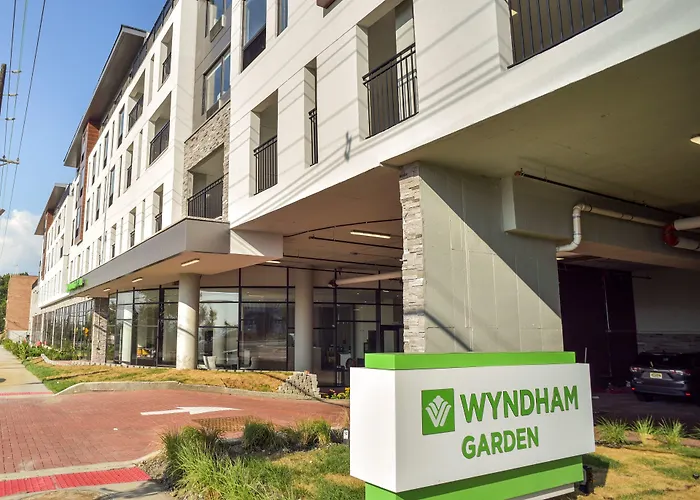 Family Hotel: Wyndham Garden North Bergen - Secaucus