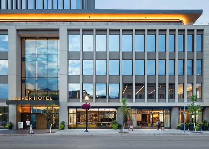 Golf hotels Jasper