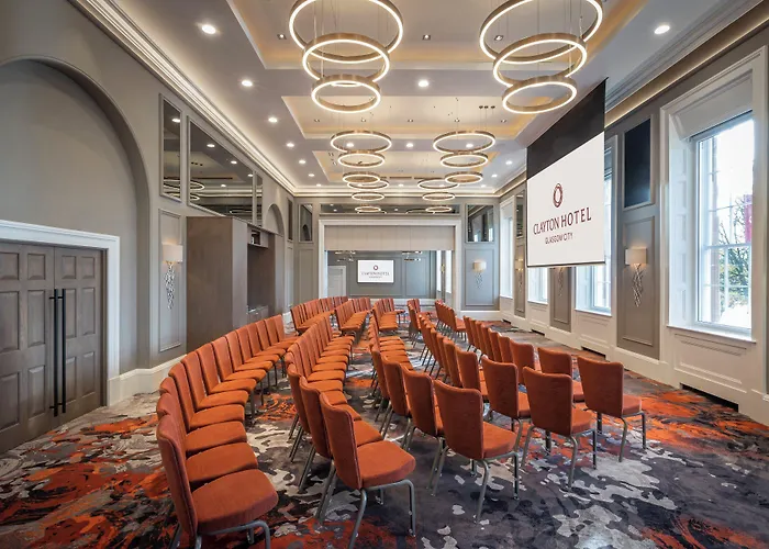 Hotel with view: Clayton Hotel Glasgow City