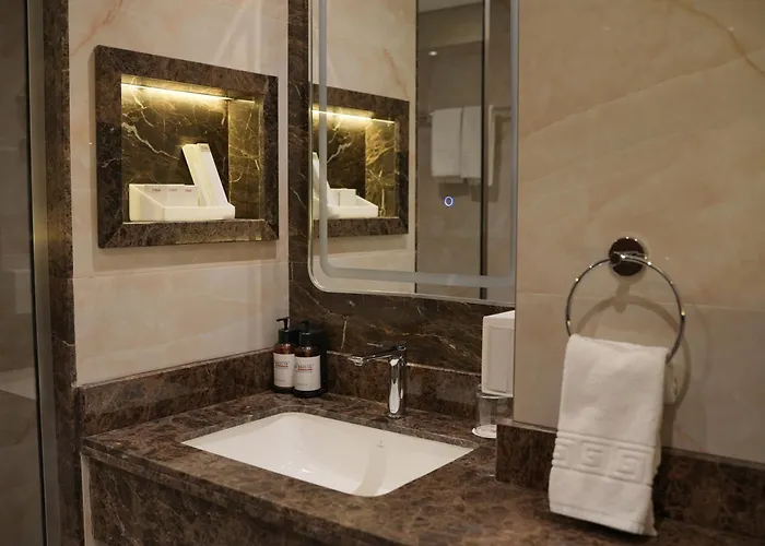 Dubai Grand Hotel By Fortune, Dubai Airport