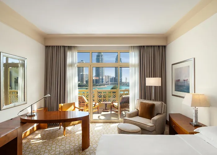 Grand Hyatt & Villas