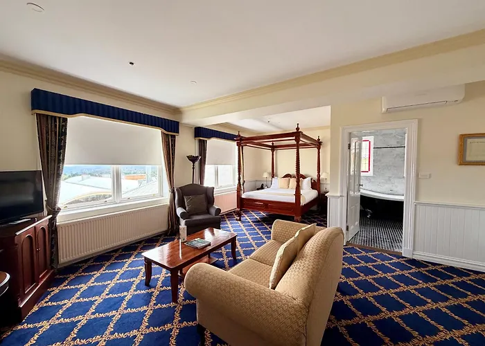Carrington Hotel