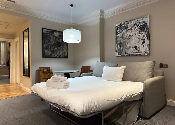 Fraser Suites