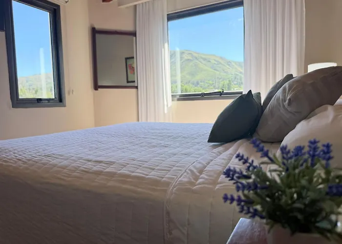 Hotel L' Hirondelle (Adults Only)