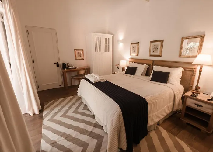 Boutique hotel only: Roots Resort