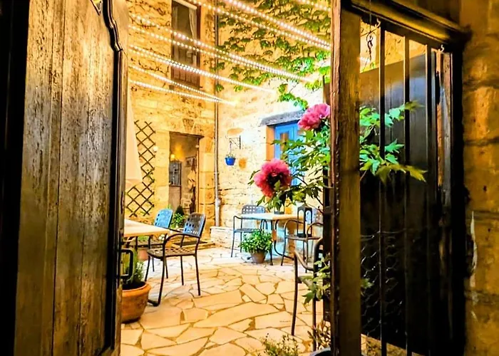  La Lanterne Chambres D'Hotes