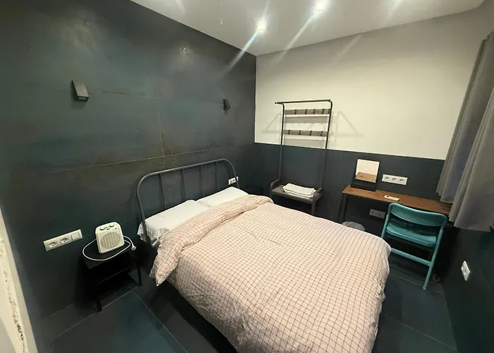  Practical Room: Barcelona-Fira-Airport