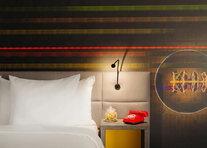 4 sterren hotel: Crown Hotel Eindhoven Centre