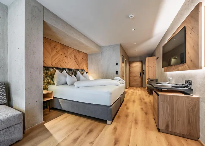 Hotel met zwembad: Hotel Berghof Mayrhofen