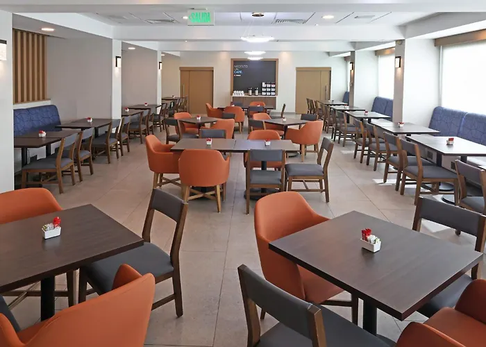 Family Hotel: Holiday Inn Express Veracruz Boca Del Rio By Ihg