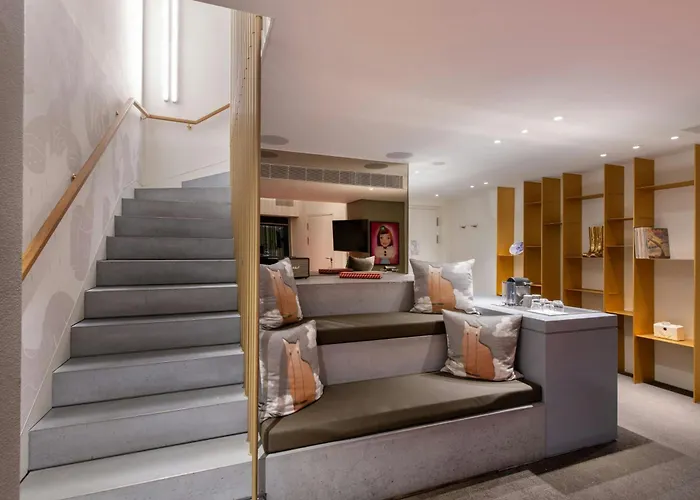 Hotel with pool: W Amsterdam