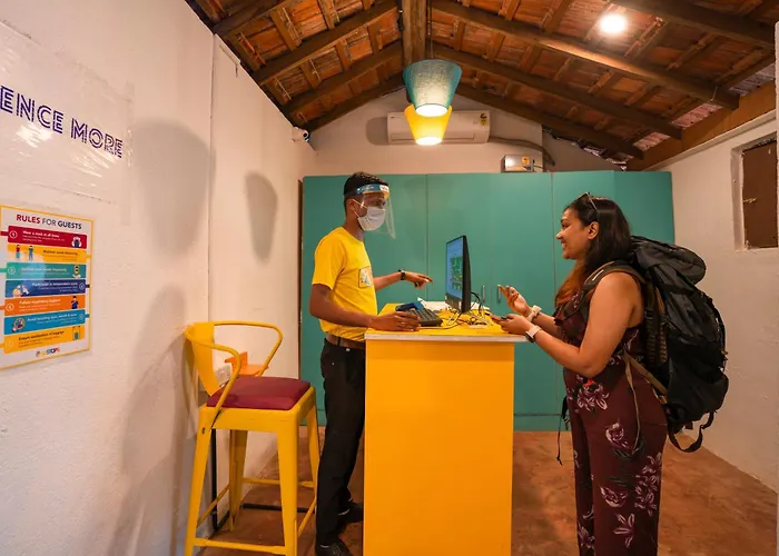 Gostops Lite Goa, Calangute
