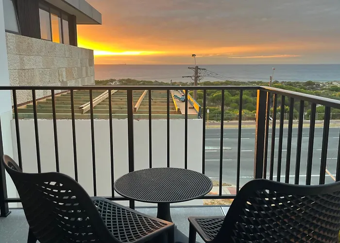 Boutique hotel only: Beach House Perth