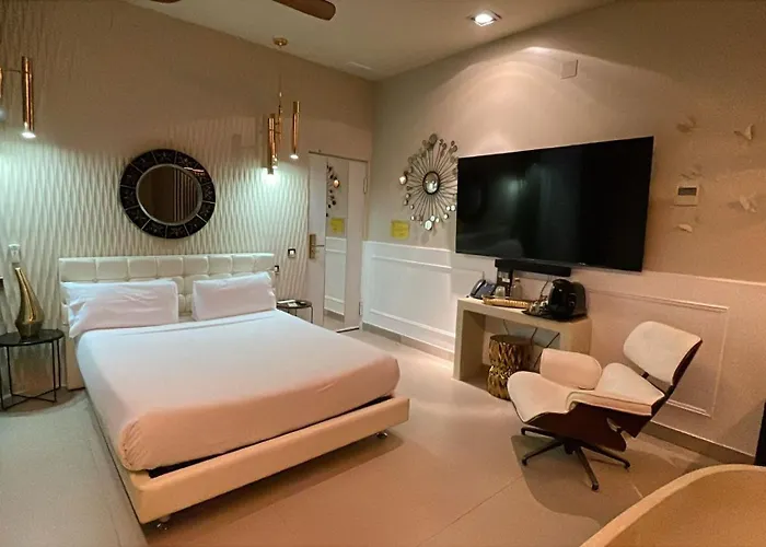 Abalu Collection Boutique Gran Via (Adults Only)