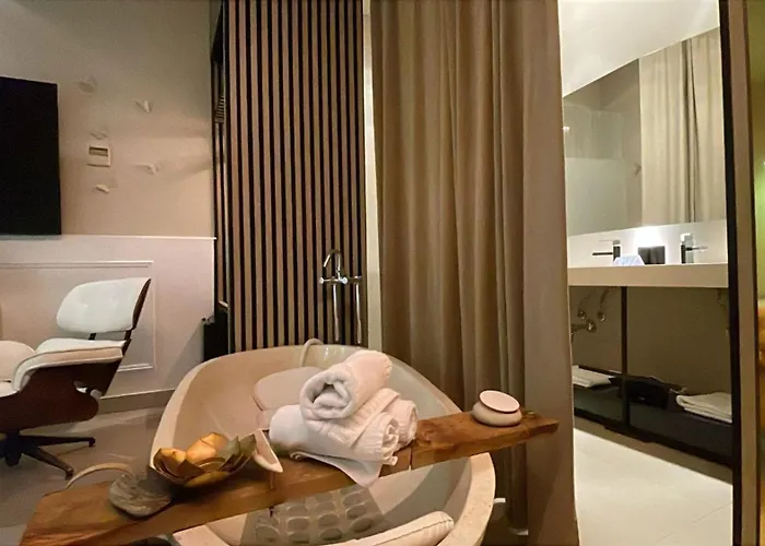 Abalu Collection Boutique Gran Via (Adults Only)