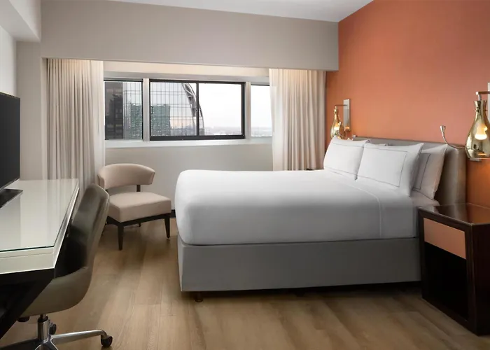 Hotels with a view Millennium Hilton New York One Un Plaza