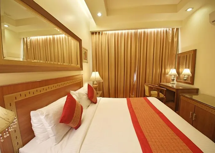 Hotel Picasso Paschim Vihar Delhi - Couple Friendly Local Ids Accepted