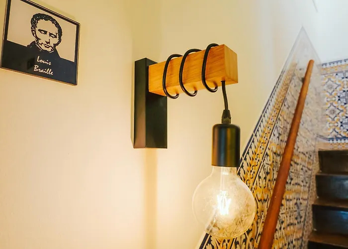 Help Yourself Hostels - Restelo