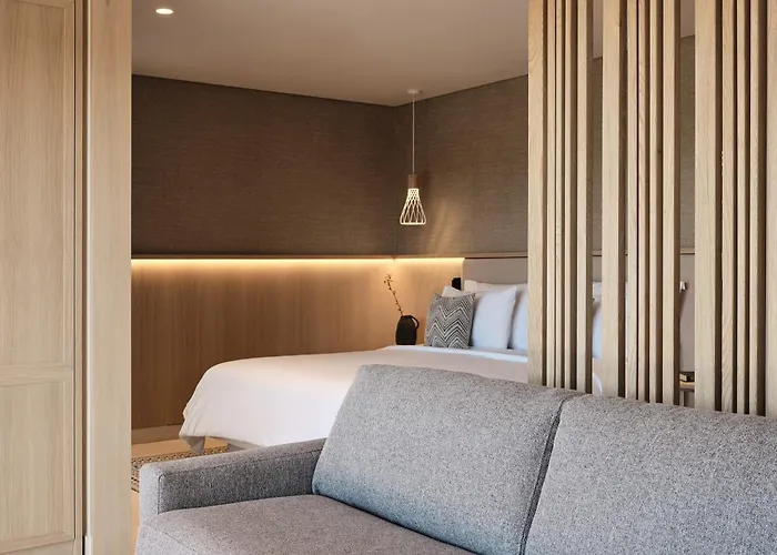 Pet Friendly hotel: Meravia Leonardo Limited Edition - Adults Only