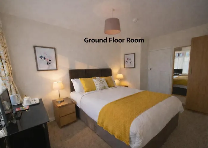 Hampton Lodge En-Suite Rooms With Free Parking